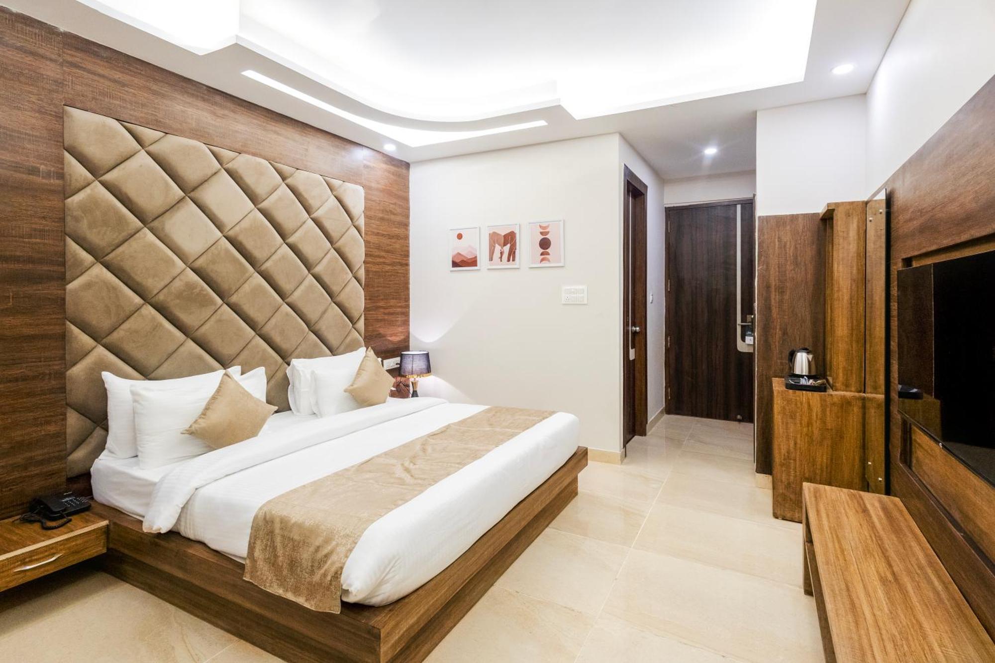Stone Wood Hotel, Rišikéš Exteriér fotografie
